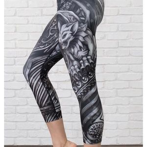 Eagle Rock Werkshop Gargoyle Capri length leggings